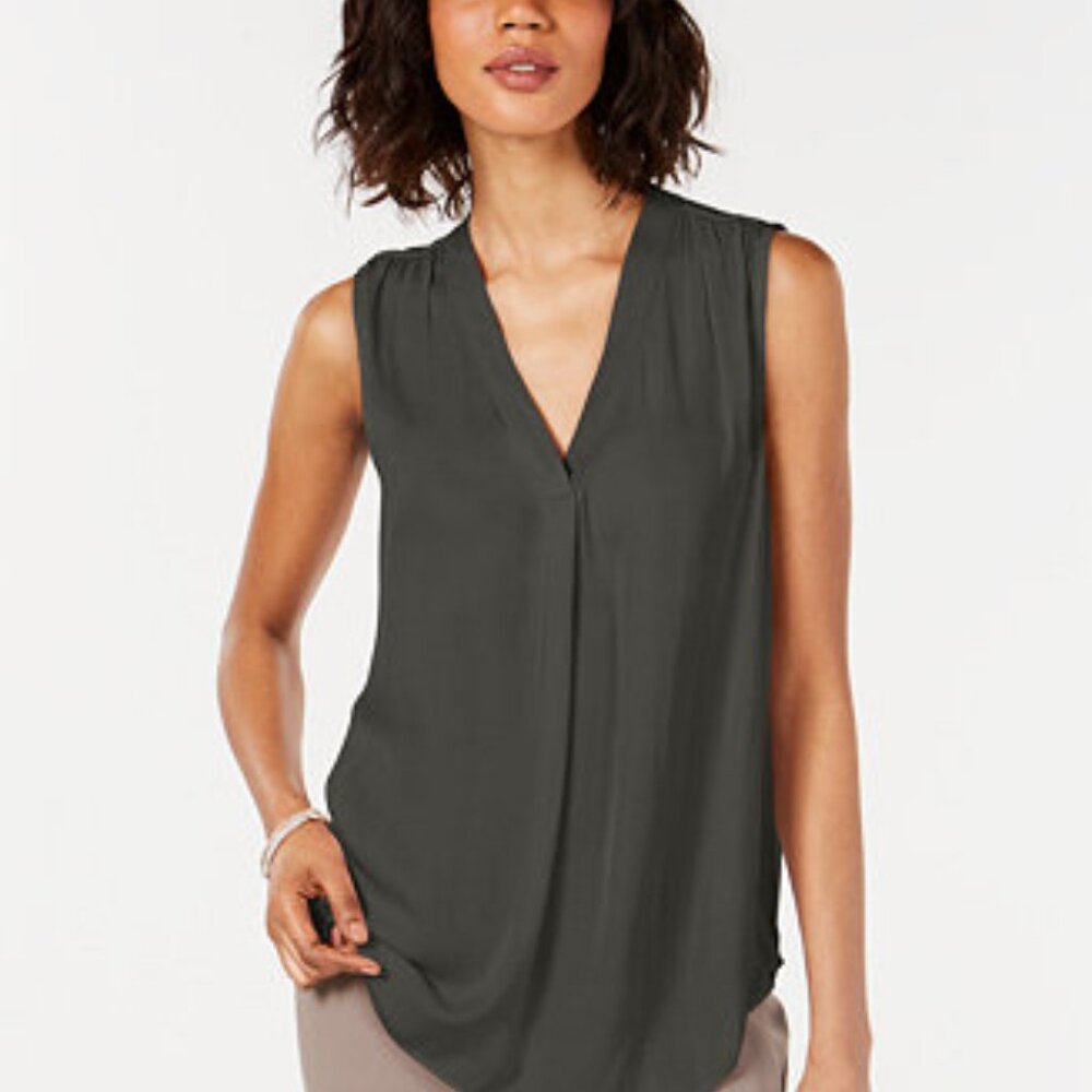 Vince Camuto Lightweight Forest Green Flowy Sleeveless Blouse, Sz M